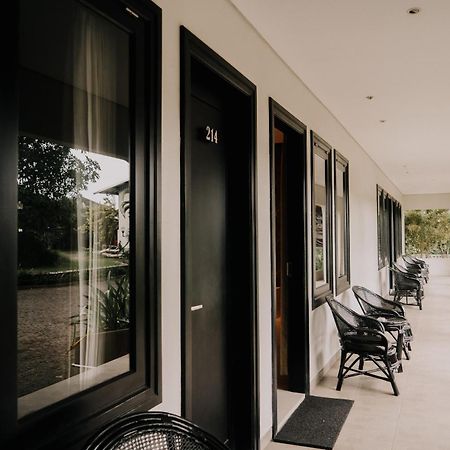 New Surya Hotel Баньюванги Экстерьер фото