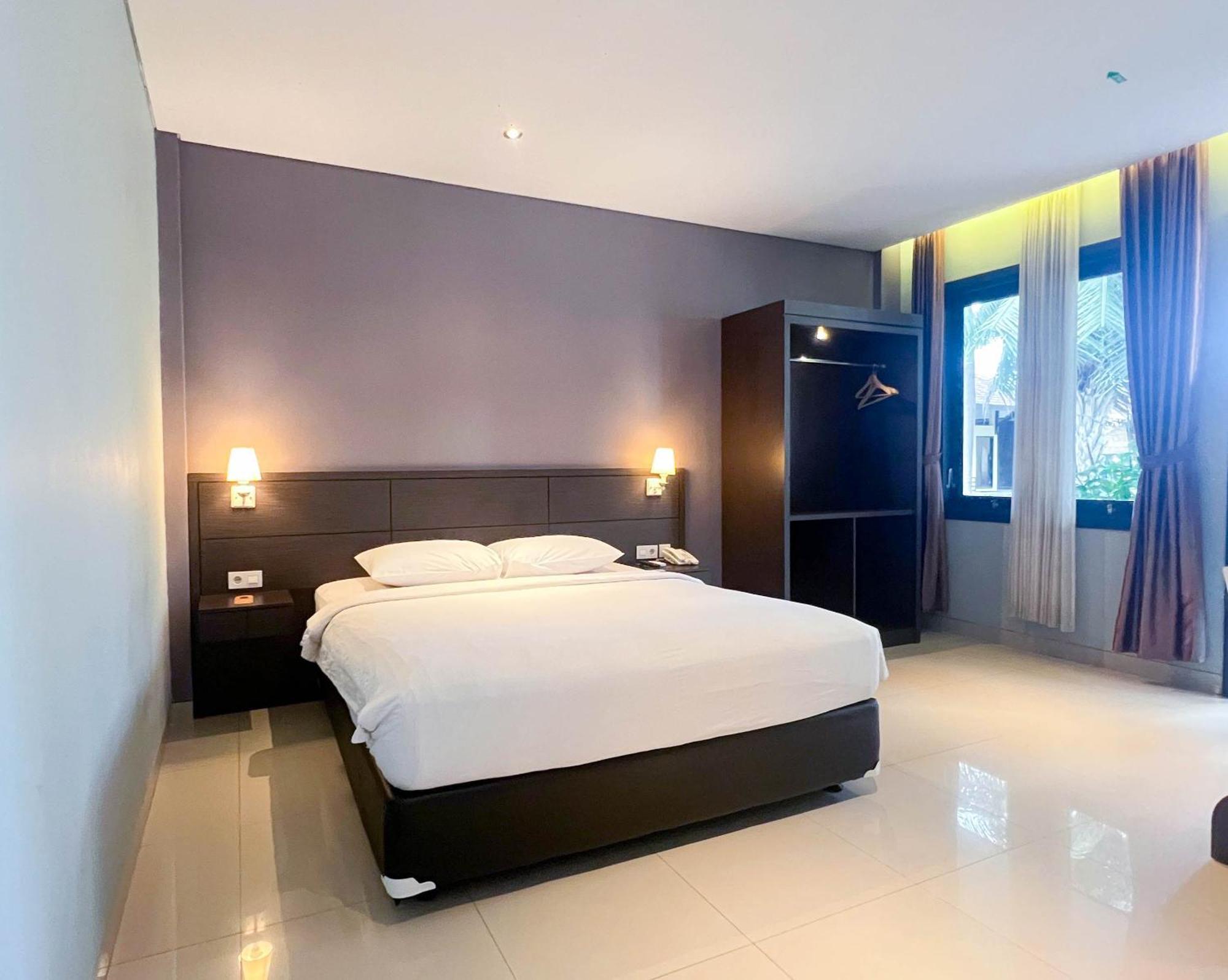 New Surya Hotel Баньюванги Экстерьер фото